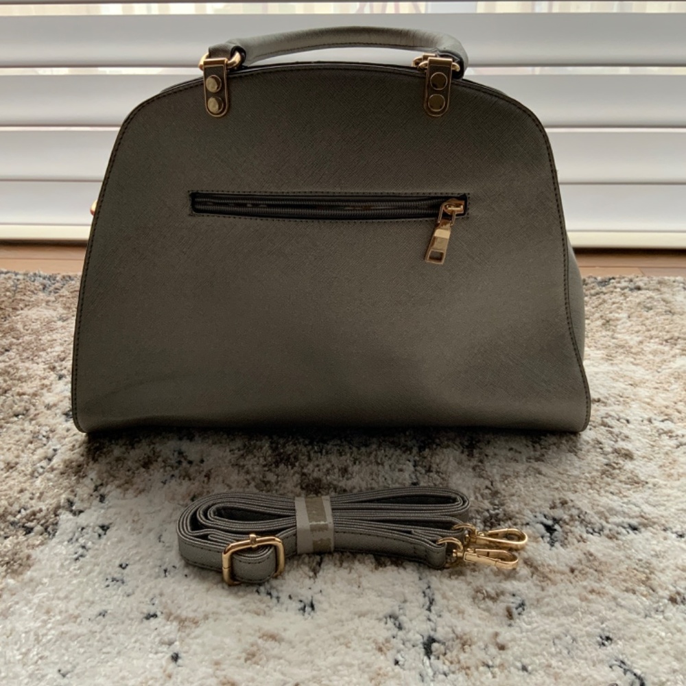 Grey and Gold rhinestone Purse - Picture 3 of 4